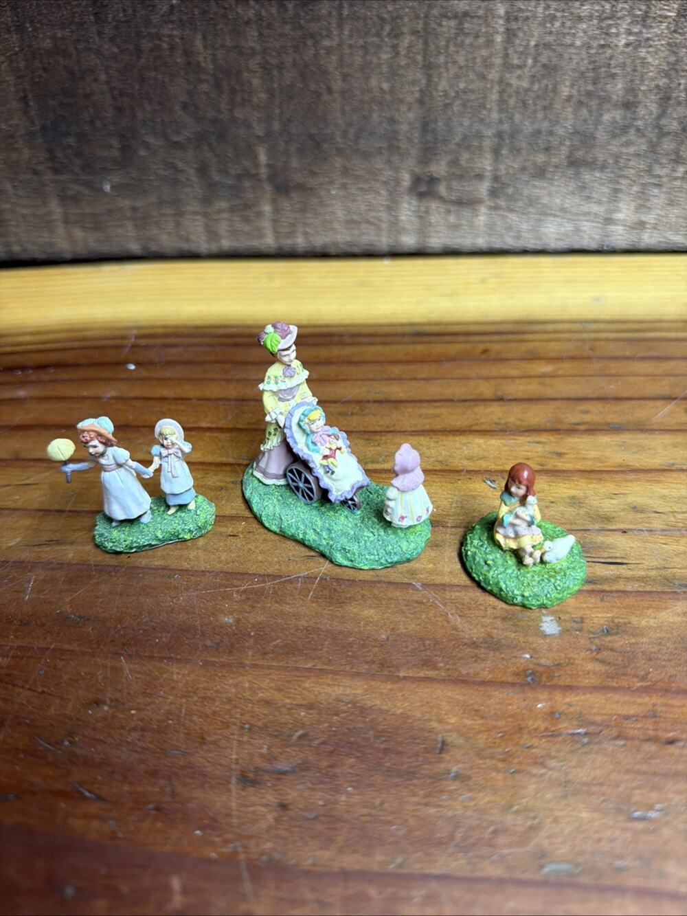Dept 56 Seasons Bay A Stroll In The Park #53308 Village Retired 1998 Set Of 3